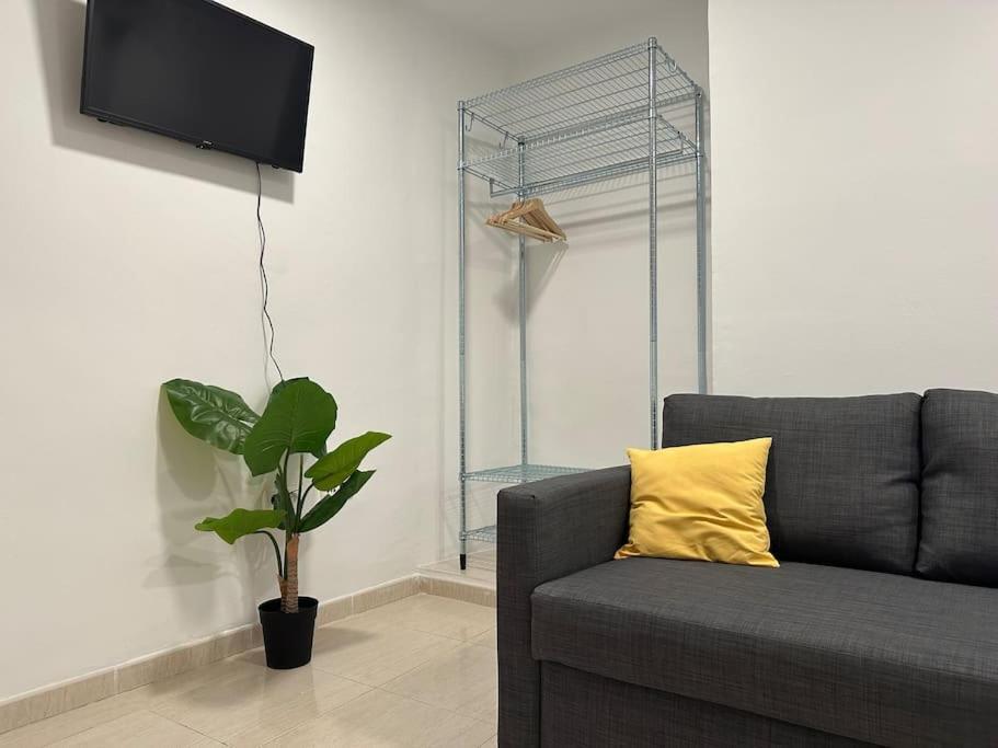 Little Horse Apartments 2 Ταραγόνα Εξωτερικό φωτογραφία