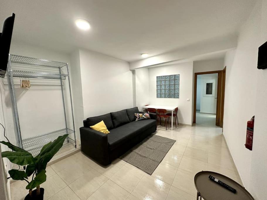 Little Horse Apartments 2 Ταραγόνα Εξωτερικό φωτογραφία