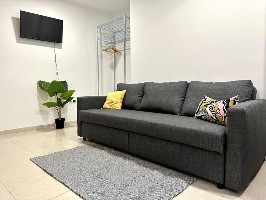 Little Horse Apartments 2 Ταραγόνα Εξωτερικό φωτογραφία